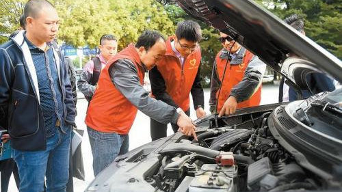 汽車維修工怎么報名推薦一個靠譜的地方頂呱呱