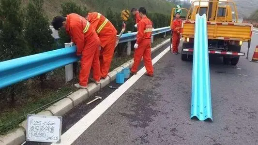 報考道路養(yǎng)護工需要什么資料
